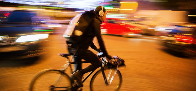 Fahrradkurier unterwegs