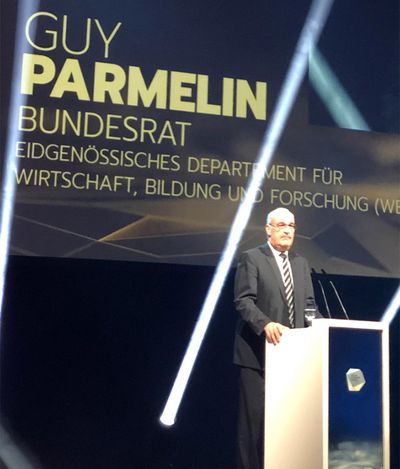 Vom Winzer zum Digitalturbo? – Bundesrat und Wirtschaftsminister Guy Parmelin