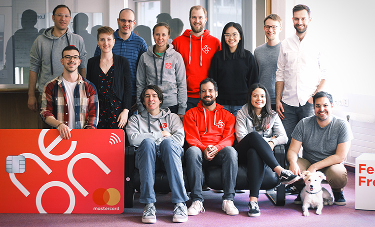 Das Team des Startups Neon